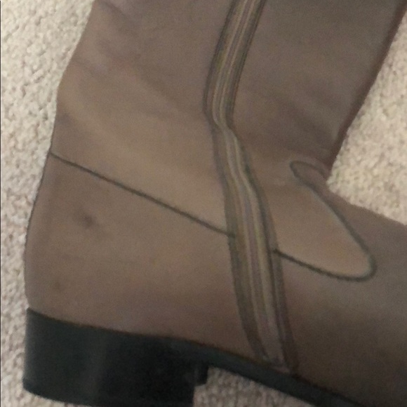 Prada boots - Picture 9 of 10